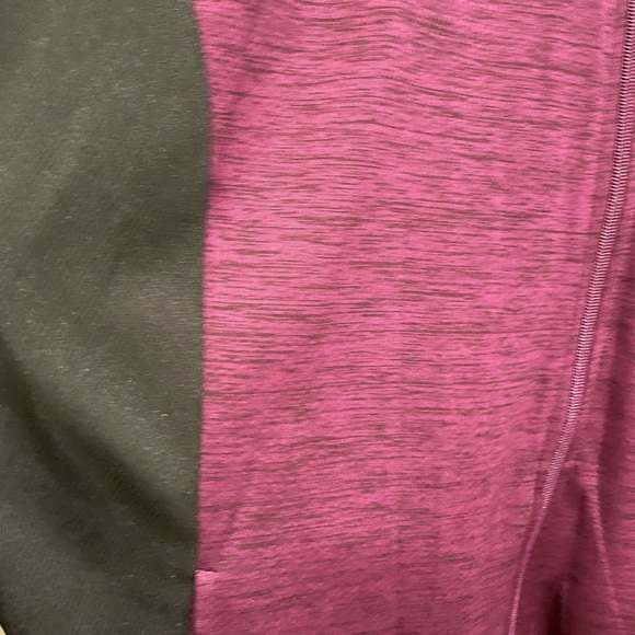 St John’s Bay Active Quick dry zip down jacket In Raspberry and black. S… - Picture 2 of 4